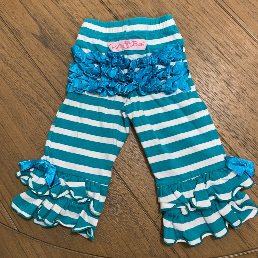 Ruffle butts pants
